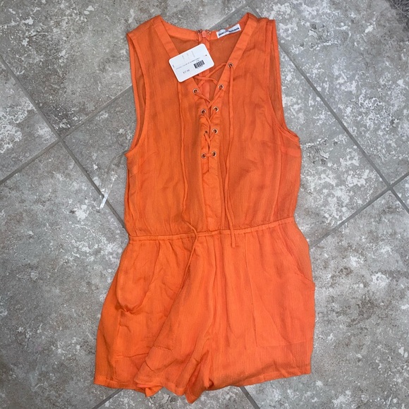Dainty Hooligan Pants - Dainty Hooligan orange romper. NEW Size small. NWT